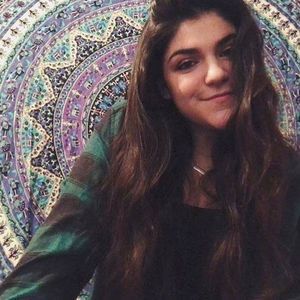 Meet your Posher, Lydia